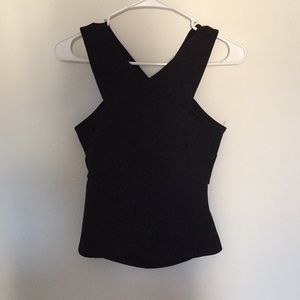 Cross-cross open back top